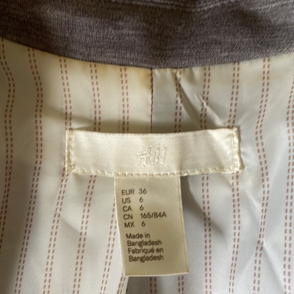 H&M blazer - Picture 3 of 3